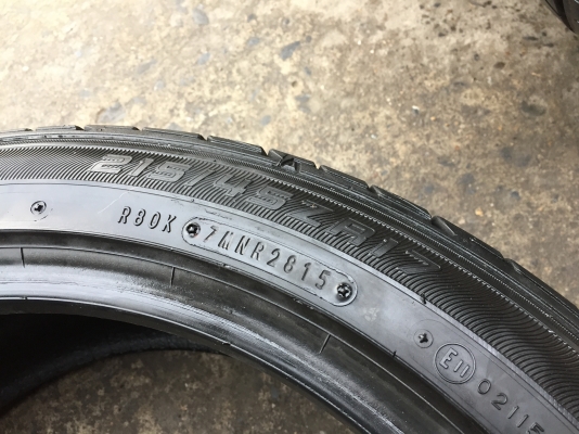 ยาง Dunlop 215-45-17 ปี 15 ครบชุด 4 เส้น 5000  สภาพสวยๆไม่มีปะไม่บวมไม่กินข้าง ดอกยางเหลือเยอะเอาไปวิ่งกันใด้อีกยาวค่ะ