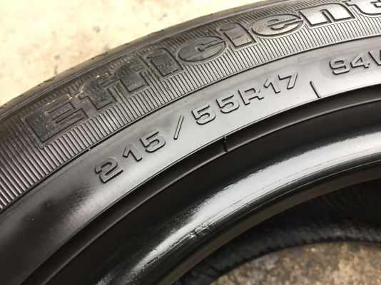 ยาง Goodyear 215-55-17 ปี 16 2 เส้น 2500 สภาพสวยๆไม่บวมไม่กินข้าง ดอกยางเหลือเยอะเอาไปวิ่งกันใด้อีกย ยาง Goodyear 215-55-17 ปี 16 2 เส้น 2500 สภาพสวยๆไม่บวมไม่กินข้าง ดอกยางเหลือเยอะเอาไปวิ่งกันใด้อีกย