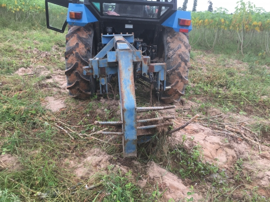 ขายขาดทุนครับ 9500.- ขายผานขุดมันใส่60แรงขึ้นไปสภาพพร้อมใช้ ขายขาดทุนครับ 9500.- ขายผานขุดมันใส่60แรงขึ้นไปสภาพพร้อมใช้