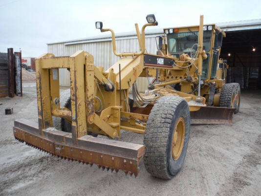 รถเกรด Caterpillar 140H