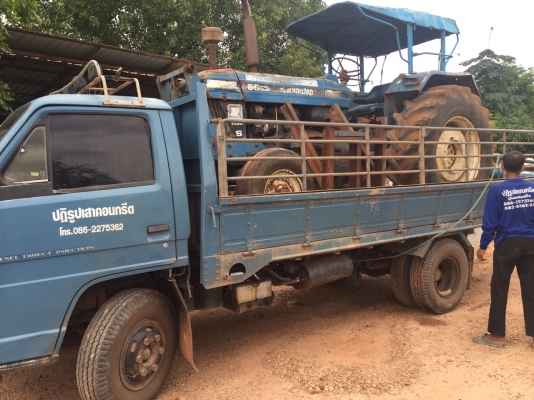 ฝากขายฟอร์ด 77 เครื่อง  t5  ดันหน้า หาง7cmt   เอกสารพร้อม ราคา235,000ใช้งานปกติ