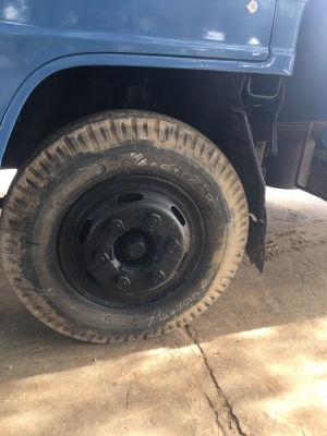 ขายบรรทุก หกล้อ ยี่ห้ออีซูซุ รุ่นNPR 115HP ปี94 รถแท้ใช้มือเดียว โทร095-5944474 ปอ