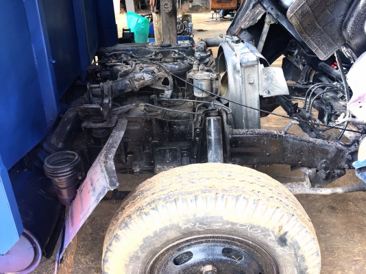 ขายบรรทุก หกล้อ ยี่ห้ออีซูซุ รุ่นNPR 115HP ปี94 รถแท้ใช้มือเดียว โทร095-5944474 ปอ