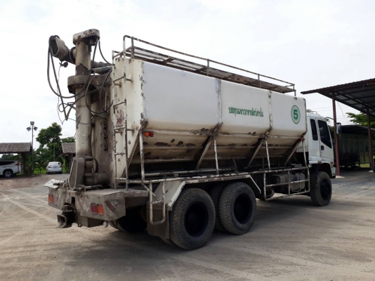 ขายรถบรรทุกอาหารสัตว์ ขายรถบรรทุกอาหารสัตว์