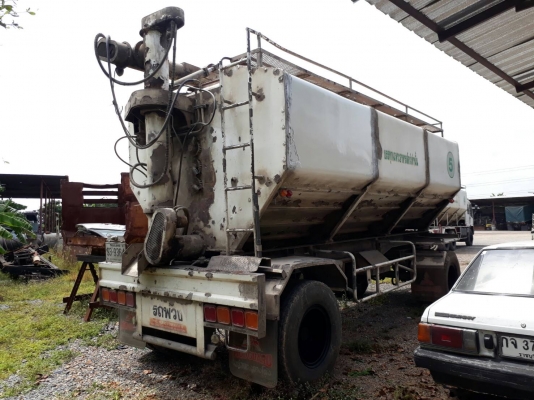 ขายรถบรรทุกอาหารสัตว์ ขายรถบรรทุกอาหารสัตว์