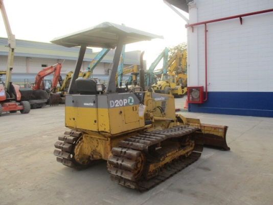 ขาย Komatsu D20P-7 ติดต่อ 062-709-1747 ขาย Komatsu D20P-7 ติดต่อ 062-709-1747