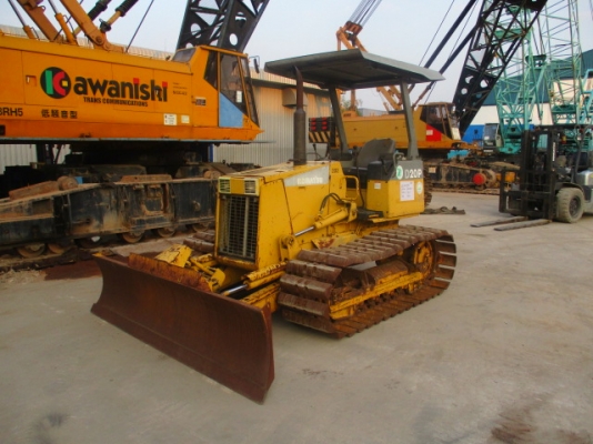 ขาย Komatsu  D20P-7 ติดต่อ 062-709-1747