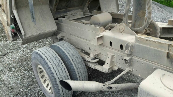 รถอีซูซุ 6 ล้อดั้ม NQR 175 แรงม้า. ปี 49. สนใจติดต่อ 081 - 9706989 รถอีซูซุ 6 ล้อดั้ม NQR 175 แรงม้า. ปี 49. สนใจติดต่อ 081 - 9706989