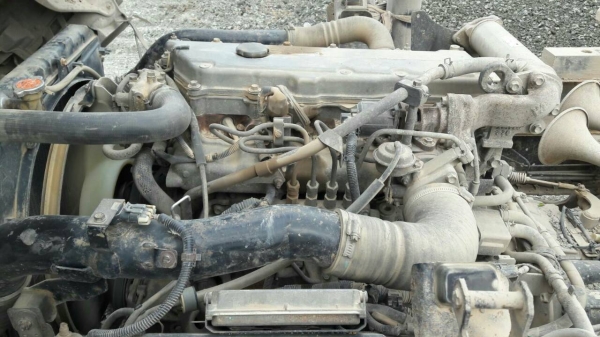 รถอีซูซุ 6 ล้อดั้ม NQR 175 แรงม้า. ปี 49. สนใจติดต่อ 081 - 9706989 รถอีซูซุ 6 ล้อดั้ม NQR 175 แรงม้า. ปี 49. สนใจติดต่อ 081 - 9706989