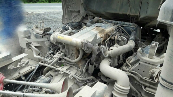 รถอีซูซุ 6 ล้อดั้ม NQR 175 แรงม้า. ปี 49. สนใจติดต่อ 081 - 9706989 รถอีซูซุ 6 ล้อดั้ม NQR 175 แรงม้า. ปี 49. สนใจติดต่อ 081 - 9706989