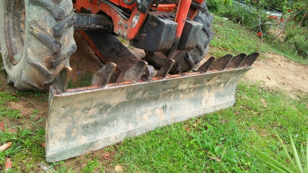 รถไถ KUBOTA M9540 สนใจติดต่อ 081 - 9706989 รถไถ KUBOTA M9540 สนใจติดต่อ 081 - 9706989