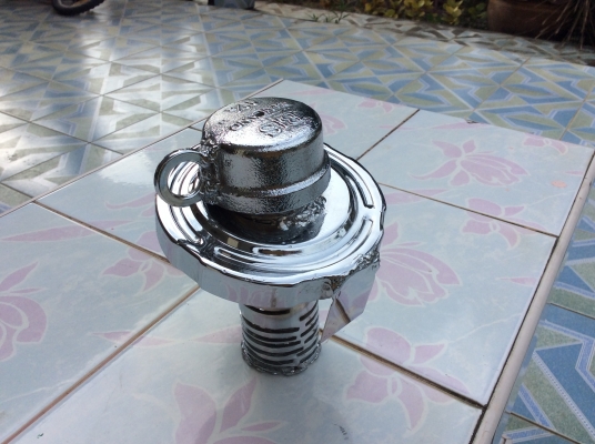 ฝาถังน้ำมันกันขโมย ราคาเพียง700บาท คุ้มค่าแน่นอนครับ