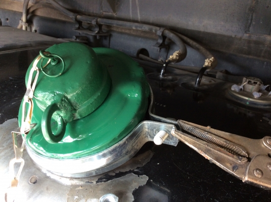 ฝาถังน้ำมันกันขโมย ราคาเพียง700บาท คุ้มค่าแน่นอนครับ