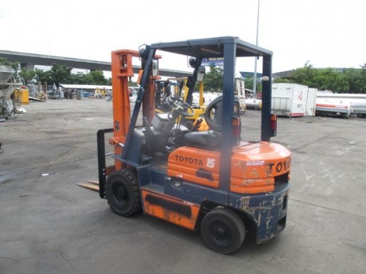 ขายรถยกtoyota1.5ตัน..140.000บาท