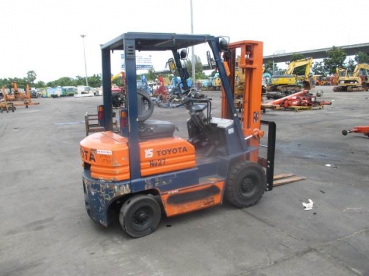 ขายรถยกของนอก1.5ตันเอกสารพร้อมๆ