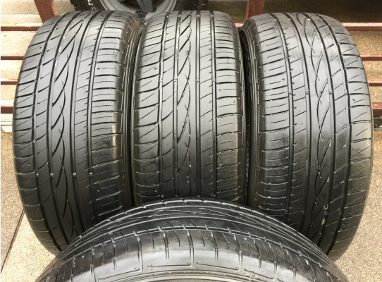 ยาง Falken 265 60 18 ปลายปี15 ดอกเต็ม เนื้อนิ่มๆ ใช้ยาว ราคาไม่แพง