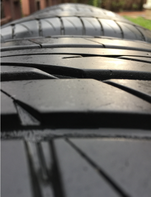 ยาง Falken 265 60 18 ปลายปี15 ดอกเต็ม เนื้อนิ่มๆ ใช้ยาว ราคาไม่แพง