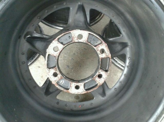 ขอบ15นิ้ว6รู ชุดนี้ ราคา 4700 บาท ขอบ15นิ้ว6รู ชุดนี้ ราคา 4700 บาท