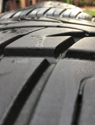 ยาง Falken 265 60 18 ปลายปี13 ดอกเต็ม ใช้ยาว ราคาไม่แพง