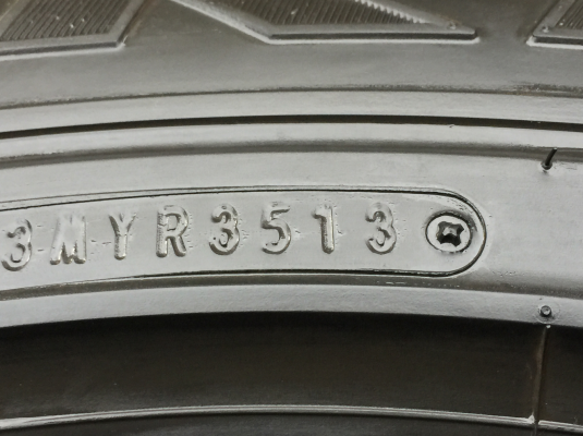 ยาง Falken 265 60 18 ปลายปี13 ดอกเต็ม ใช้ยาว ราคาไม่แพง