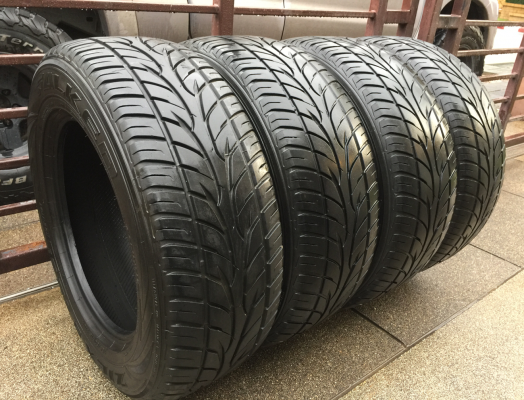 ยาง Falken 265 60 18 ปลายปี13 ดอกเต็ม ใช้ยาว ราคาไม่แพง