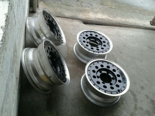 ล้อแม็กขอบ14นิ้ว6รู เป็นล้อสองชิ้น ชุดนี้ ราคา 3900 บาท ล้อแม็กขอบ14นิ้ว6รู เป็นล้อสองชิ้น ชุดนี้ ราคา 3900 บาท