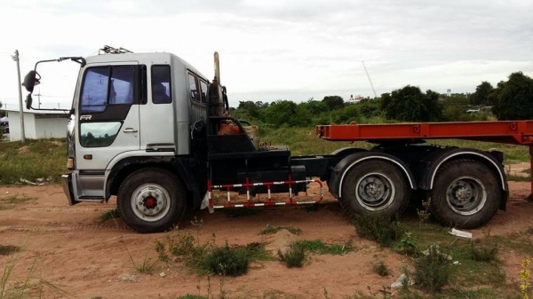 ขาย 980,000บ.หัวลาก ฮีโน่ เปอร์เฟียร์ FR1KZD K13C 335HP 2เพา พร้อม.หาง.พื้นเรียบ 3คาน ยาว12ม.รถสวยๆส