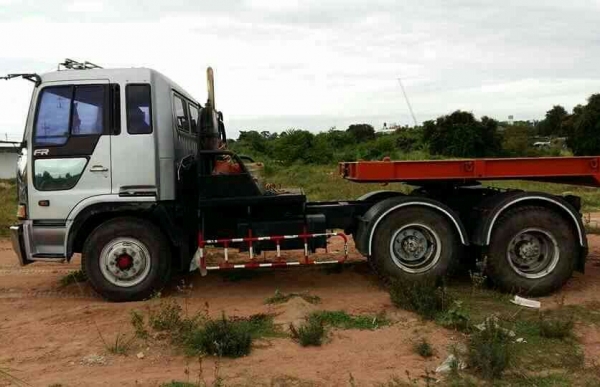 ขาย 980,000บ.หัวลาก ฮีโน่ เปอร์เฟียร์ FR1KZD K13C 335HP 2เพา พร้อม.หาง.พื้นเรียบ 3คาน ยาว12ม.รถสวยๆส