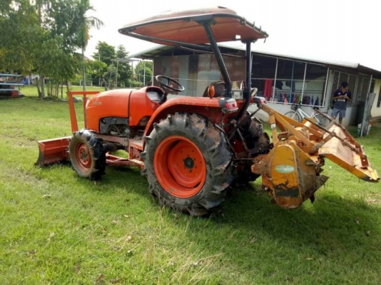 ขาย 225,000 บาท KUBOTA L3608 ปี 54 เครื่องดี เกียร์ดี. (ใบมีด-หาง 5 -โลตารี) เอกสารเล่มทะเบียน รถอยู่ จ.อุบล โทร&ไอดีไลน์ 0610710295 ขาย 225,000 บาท KUBOTA L3608 ปี 54 เครื่องดี เกียร์ดี. (ใบมีด-หาง 5 -โลตารี) เอกสารเล่มทะเบียน รถอยู่ จ.อุบล โทร&ไอดีไลน์ 0610710295