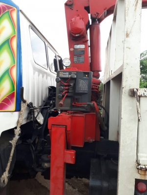 ขายรถสิบล้อติดเครน 3.7 ตัน ราคา 9××,××× ขายรถสิบล้อติดเครน 3.7 ตัน ราคา 9××,×××