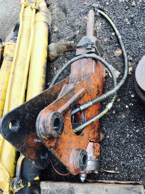 ขายหัวกระแทก ใส่รถpc 40 ขายหัวกระแทก ใส่รถpc 40