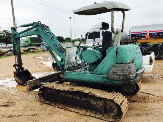 ขาย KOMATSU PC40-7 มีไลน์เจาะ พร้อมใช้งาน