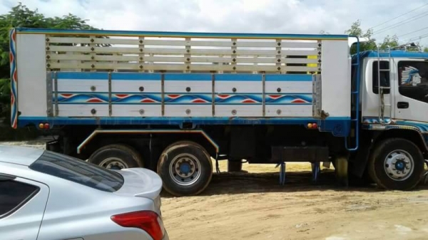 ขาย 1,550,000 ISUZU DECA 270 แรง EURO 2 ปี 47 (แม่ดั้ม-ลูกดั้ม 2 คาน ) หัวบาง ยางดี คัสชีสวย เอกสารเ