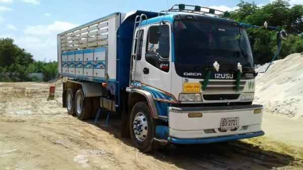 ขาย 1,550,000 ISUZU DECA 270 แรง EURO 2 ปี 47 (แม่ดั้ม-ลูกดั้ม 2 คาน ) หัวบาง ยางดี คัสชีสวย เอกสารเ