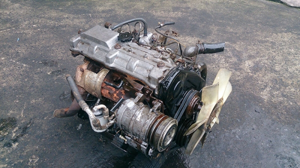 ขายเครื่องยนต์โตโยต้า 2L ดีเซล ขายเครื่องยนต์โตโยต้า 2L ดีเซล