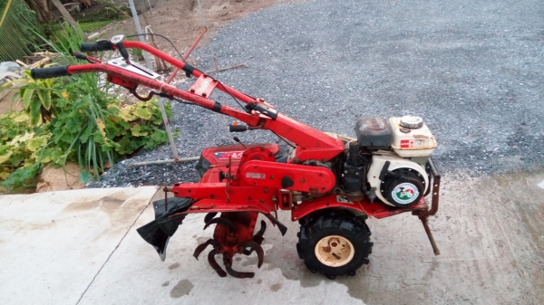 รถพรวนดินสาดดินยั่นมา