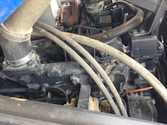 ขายครับ รถไถnew holland รถออกห้าง เล่มพร้อม