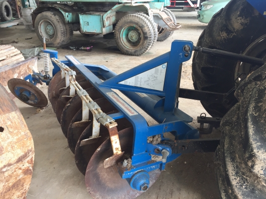 ขายครับ รถไถnew holland รถออกห้าง เล่มพร้อม