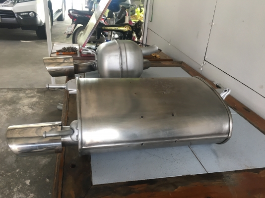 จำหน่ายอะไหล่เครื่องปั่นไฟ หม้อพักท่อไอเสีย/ใบพัดลม/หม้อน้ำ/ตู้ครอบเก็บเสียง