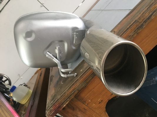 จำหน่ายอะไหล่เครื่องปั่นไฟ หม้อพักท่อไอเสีย/ใบพัดลม/หม้อน้ำ/ตู้ครอบเก็บเสียง จำหน่ายอะไหล่เครื่องปั่นไฟ หม้อพักท่อไอเสีย/ใบพัดลม/หม้อน้ำ/ตู้ครอบเก็บเสียง