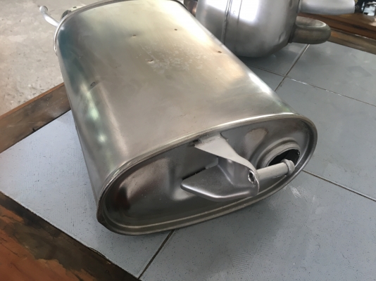 จำหน่ายอะไหล่เครื่องปั่นไฟ หม้อพักท่อไอเสีย/ใบพัดลม/หม้อน้ำ/ตู้ครอบเก็บเสียง จำหน่ายอะไหล่เครื่องปั่นไฟ หม้อพักท่อไอเสีย/ใบพัดลม/หม้อน้ำ/ตู้ครอบเก็บเสียง