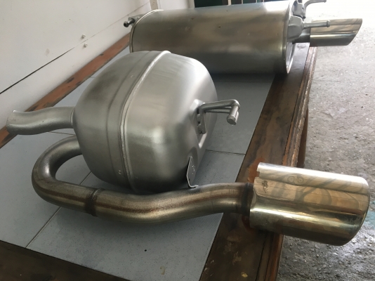 จำหน่ายอะไหล่เครื่องปั่นไฟ หม้อพักท่อไอเสีย/ใบพัดลม/หม้อน้ำ/ตู้ครอบเก็บเสียง จำหน่ายอะไหล่เครื่องปั่นไฟ หม้อพักท่อไอเสีย/ใบพัดลม/หม้อน้ำ/ตู้ครอบเก็บเสียง