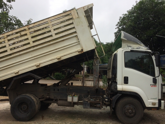 Isuzu 210 6 ล้อดั้มเกษตร รถมือเดียวออกห้าง วิ่งน้อย