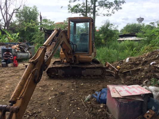 ขายรถแบคโฮ มีหัวเก๋ง