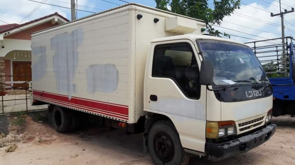 ISUZU. NPR. 120. ตู้ เครื่องดี ครัชชีสวย ขายตามสภาพ ISUZU. NPR. 120. ตู้ เครื่องดี ครัชชีสวย ขายตามสภาพ