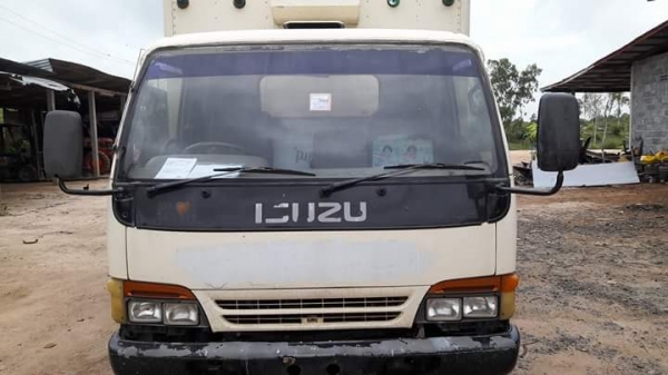 ISUZU. NPR. 120. ตู้ เครื่องดี ครัชชีสวย ขายตามสภาพ