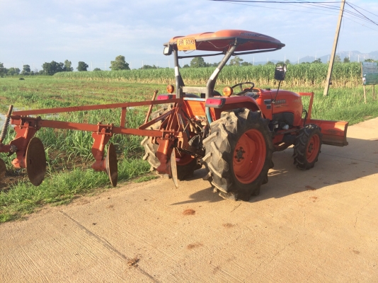 ขาย Kubota L4708 อุปกรณ์2ชิ้น ใบดันหน้า ผานหลัง