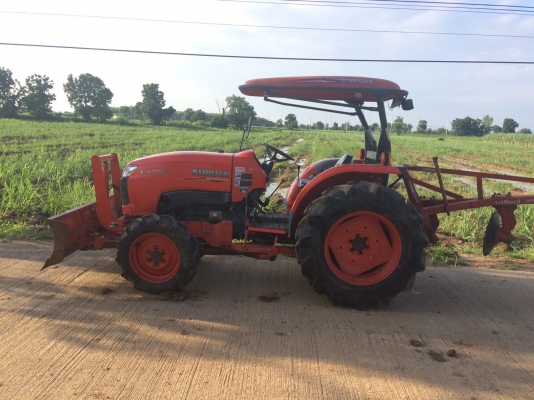 ขาย Kubota L4708 อุปกรณ์2ชิ้น ใบดันหน้า ผานหลัง