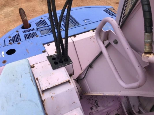 ขายรถแบคโฮ SUMITOMO SH135X-2 รถนอกนำเข้าจากญี่ปุ่น สภาพสวยพร้อมใช้ มีVDOการทำงานครับ