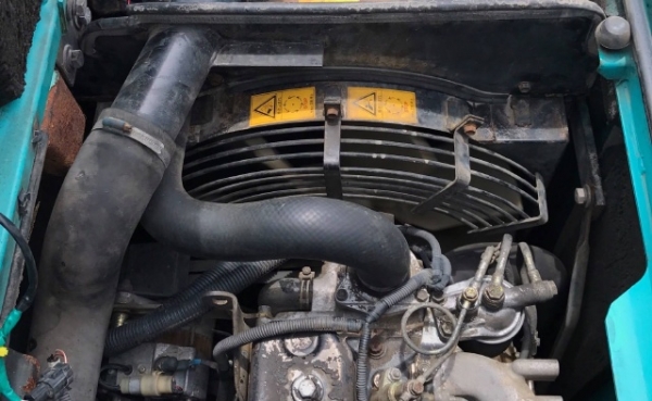 ขายรถแบคโฮ KOBELCO SK135SR YY01 มีลายหัวกระแทก รถนอกนำเข้าจากญี่ปุ่น สภาพสวยพร้อมใช้ มีVDOการทำงานครับ